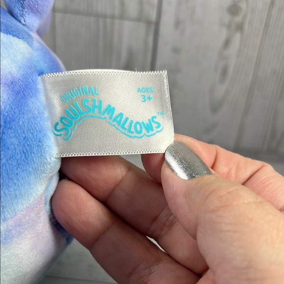 Squishmallow Cyan the Blue Whale 8” - no tag - Picture 2 of 6